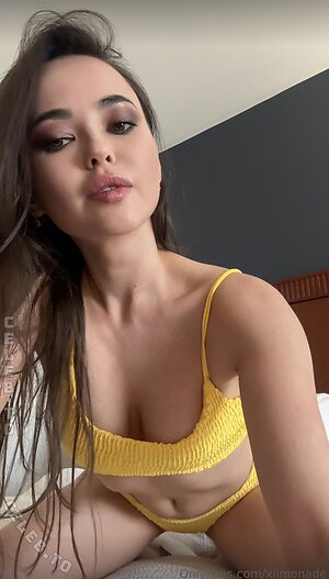 Li Moon Nude Leaked Photo #2