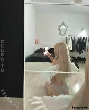 _lia.moon Nude Leaked Photo #3