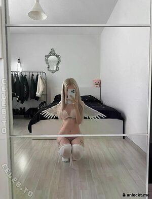 _lia.moon Nude Leaked Photo #11