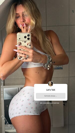 Lillimsr Nude Leaked Photo #99