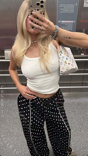 Lillimsr Nude Leaked Photo #111