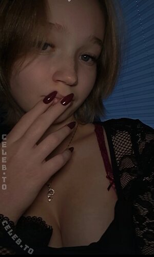 Lilly Schaper Nude Leaked Photo #10