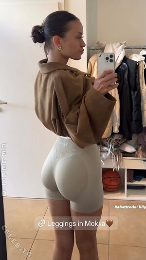 lillyfayye Nude Leaked Photo #214
