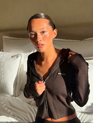 Lily Chee photo
