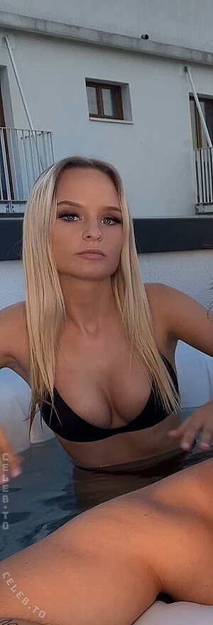 Linda Gleiber Nude Leaked Photo #26