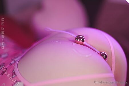 Linspics Nude Leaked Photo #338
