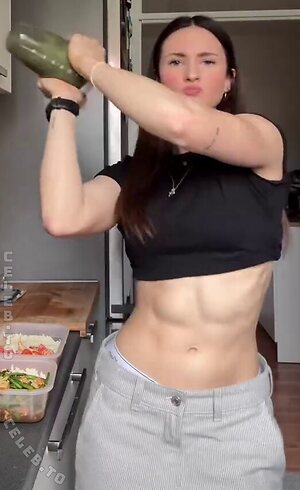 Lisaamarie.e Nude Leaked Photo #47