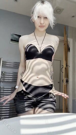 Little Emo Kitten Nude Leaked Photo #722