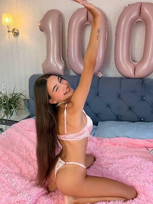 Littlemia19 Nude Leaked Photo #5