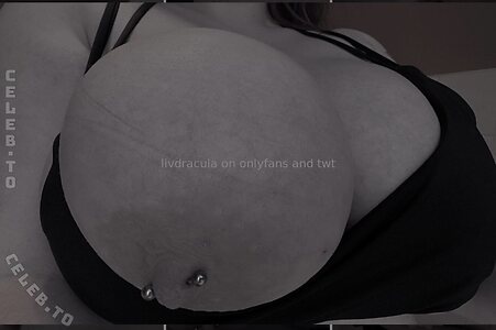 Livdracula Nude Leaked Photo #13