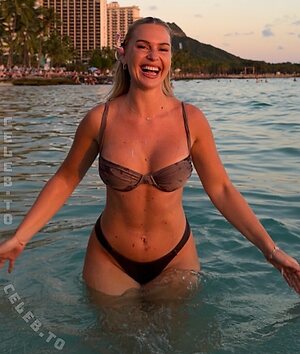 liv.yah Nude Leaked Photo #14