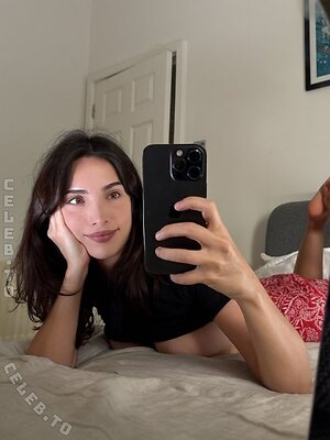 Liz Blinkx Nude Leaked Photo #13