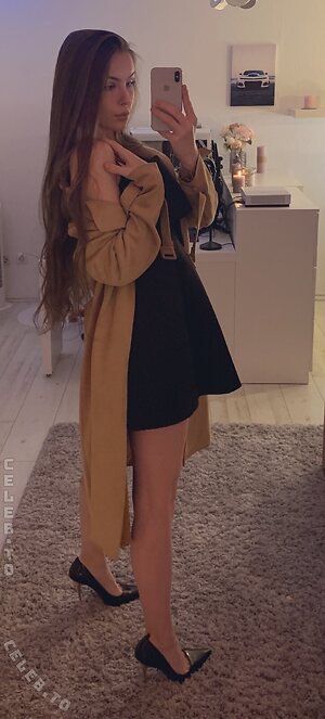 Lizezki Nude Leaked Photo #31