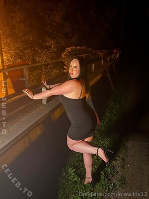 Lola_Wildx More Nude Photos