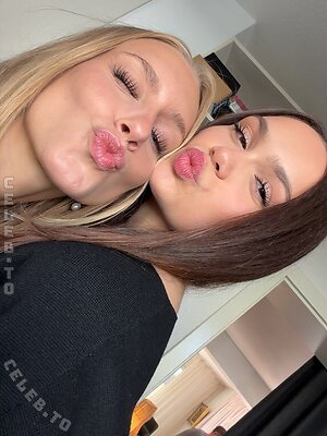 loulou_fbl Nude Leaked Photo #69