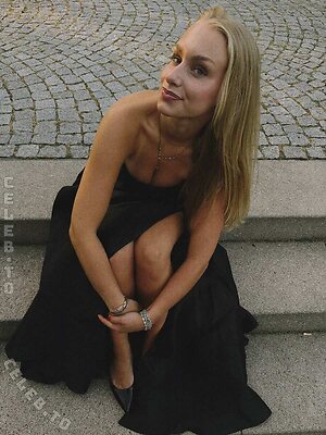loulou_fbl Nude Leaked Photo #91