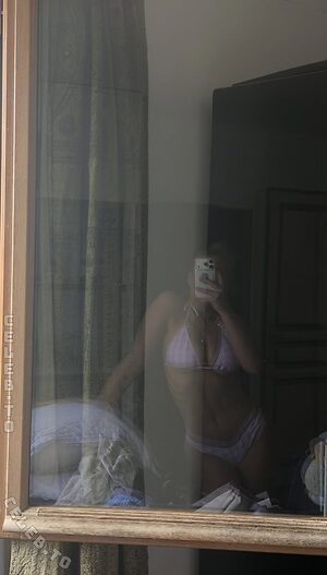 loulou_fbl Nude Leaked Photo #115