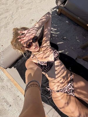 Lourene Gollatz Nude Leaked Photo #9