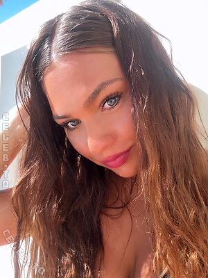 Lucy Lacht Nude Leaked Photo #52