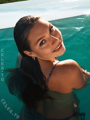 Lucy Lacht Nude Leaked Photo #63