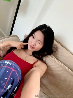 Lucy Mochi Nude Leaked Photo #1143