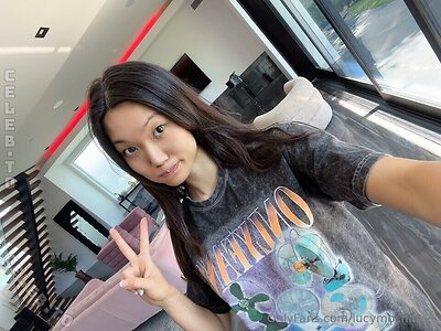 Lucy Mochi photo