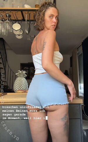 Luise Matejczyk Nude Leaked Photo #14