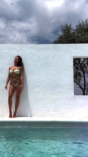 Luisinha Oliveira Nude Leaked Photo #101