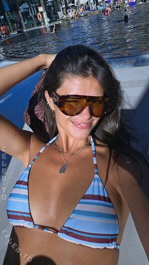 Luisinha Oliveira Nude Leaked Photo #239