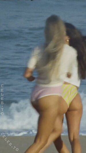Luisinha Oliveira Nude Leaked Photo #294
