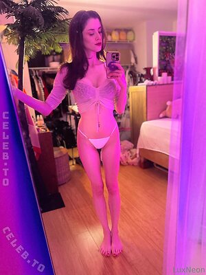 Luxneon Nude Leaked Photo #47