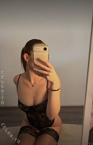 lyrafoxx Nude Leaked Photo #45