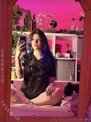 lyriamond Nude Leaked Photo #4