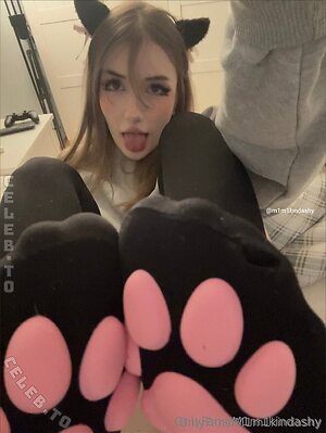 m1m1kindashy photo
