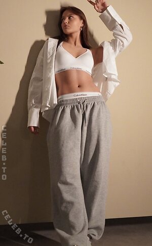 Maja Hochhalter Nude Leaked Photo #9