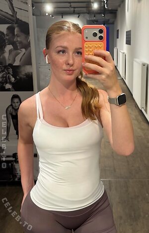 Maja Zoe Nude Leaked Photo #6