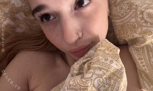 Maleyyyna Nude Leaked Photo #9