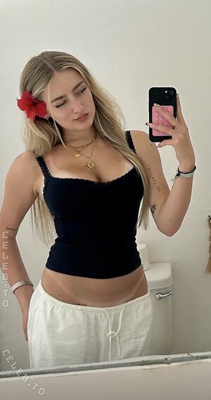 malinamacht Nude Leaked Photo #3