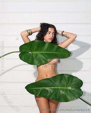 Malu Trevejo photo