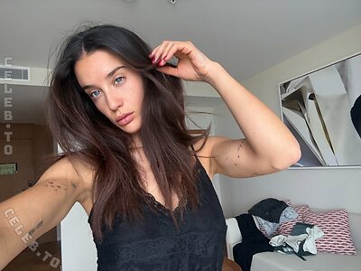 María Pedraza Nude Leaked Photo #30