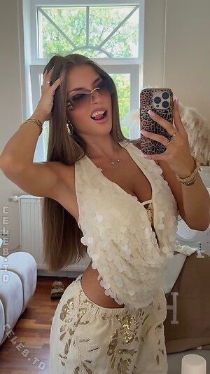 Mariablaa Nude Leaked Photo #37