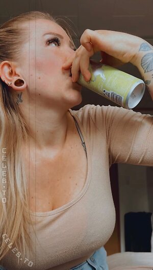 Marisacarry Nude Leaked Photo #16