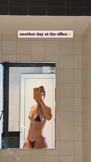 Marta Kostyuk Nude Leaked Photo #55