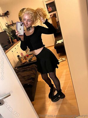 MaryjaneAuryn Nude Leaked Photo #52