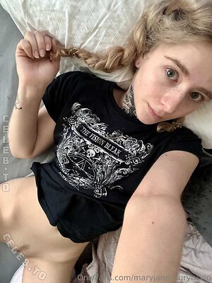 MaryjaneAuryn photo