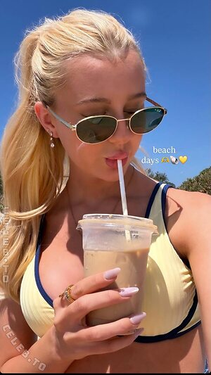 Mavie Noelle Nude Leaked Photo #35