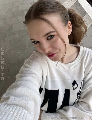 mayamiu photo