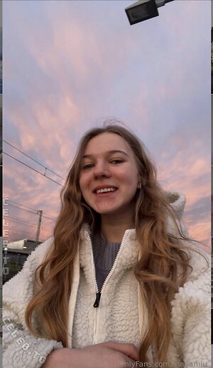 mayamiu photo