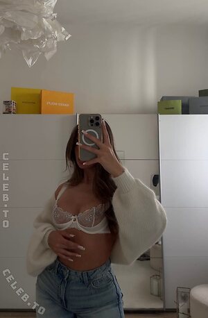 Meggie Jolie Nude Leaked Photo #47