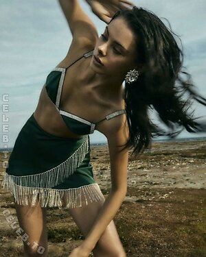 Meika Woollard Nude Leaked Photo #8